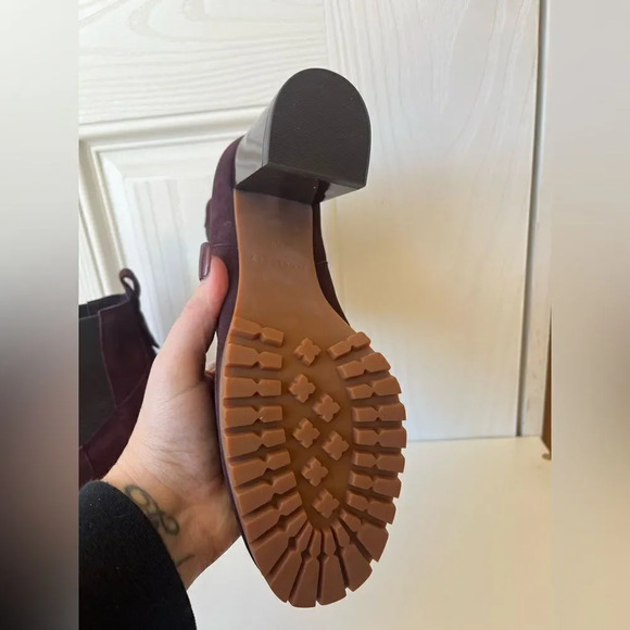 Sanctuary Footwear Ravish Burgundy Chelsea Suede Block Heel Booties Size 7.5 - Picture 5 of 8